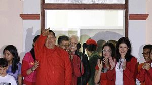 Els chavistes surten al carrer a celebrar la victòria.