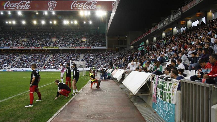 El Córdoba CF se puso ayer al día con el suministro eléctrico