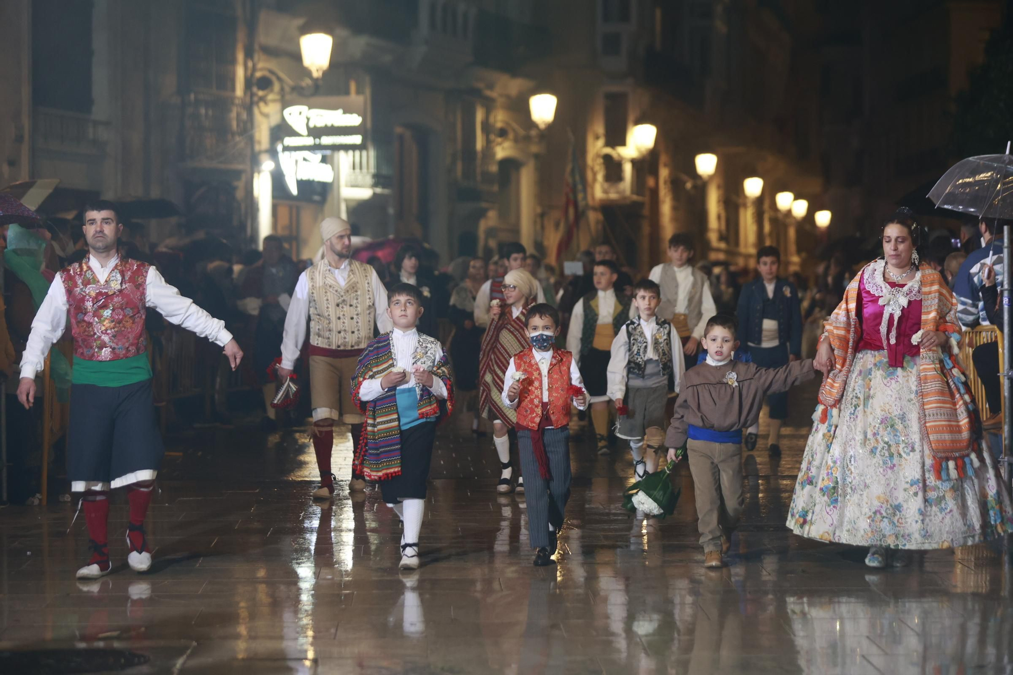 Búscate en la Ofrenda por la calle Quart (entre 22.00 y 23.00 horas)