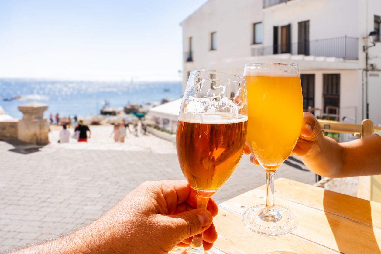 El precio del alcohol es motivo de queja para los británicos que veranean en España