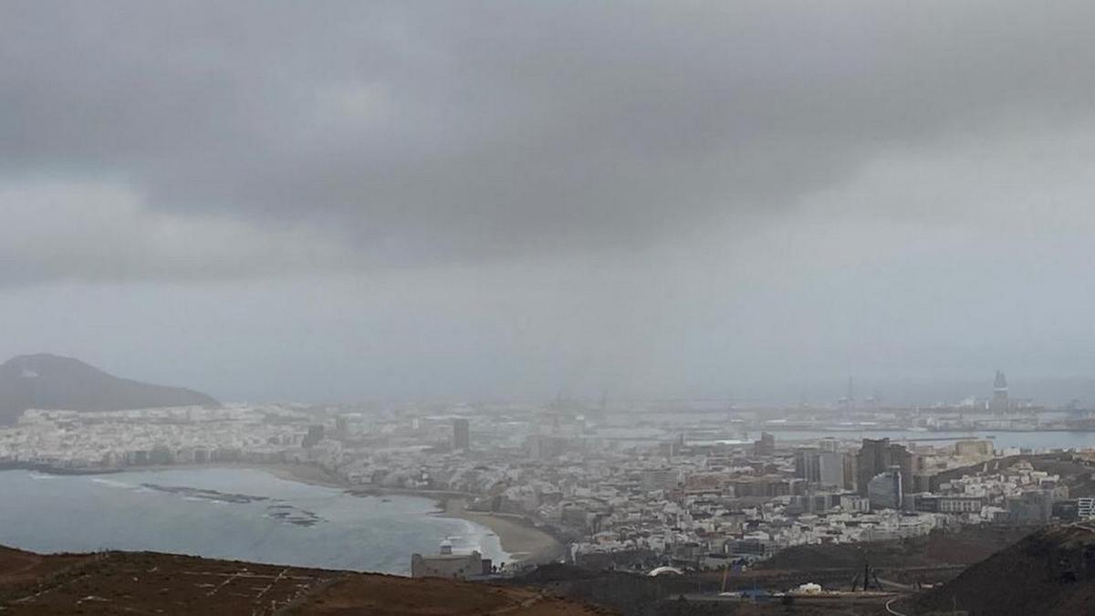 Nubes grises y lluvias débiles para cerrar la semana en Las Palmas de Gran Canaria.