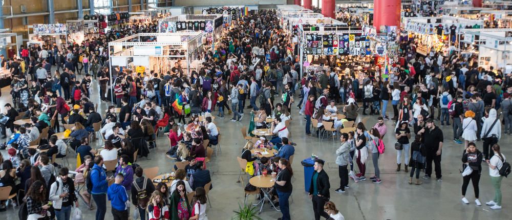 Miles de personas acuden al evento dedicado a la cultura japonesa celebrado en la provincia de Alicante