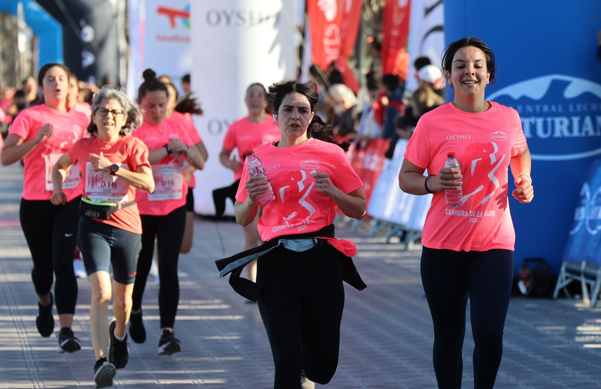 Carrera de la Mujer 2025: Las mejores imágenes del evento