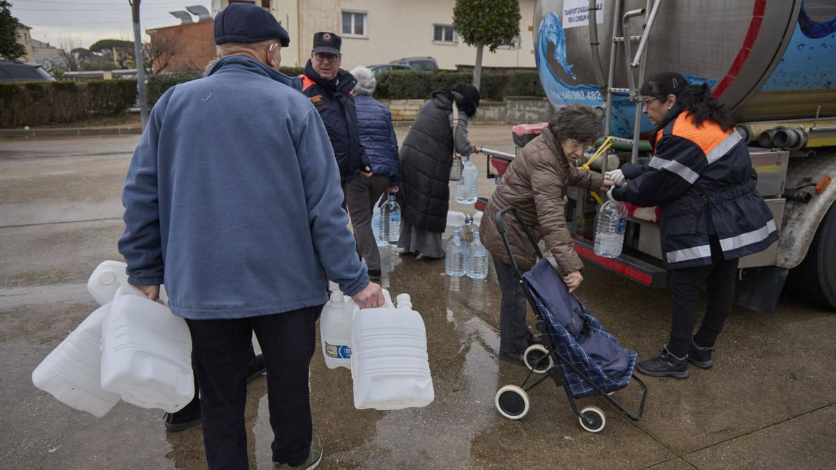 Les imatges de les restriccions d'aigua de Sils