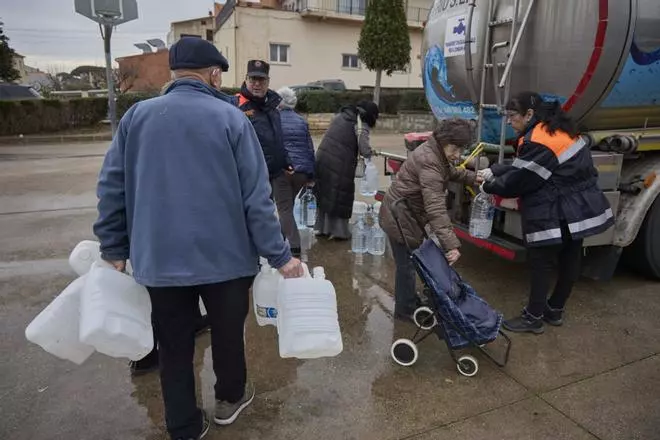 Les imatges de les restriccions d'aigua de Sils