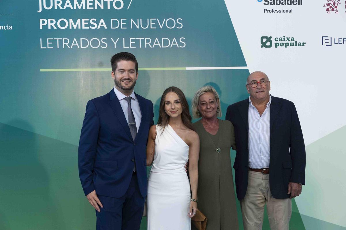 Juramento de nuevos letrados y letradas Juramento de nuevos letrados y letradas