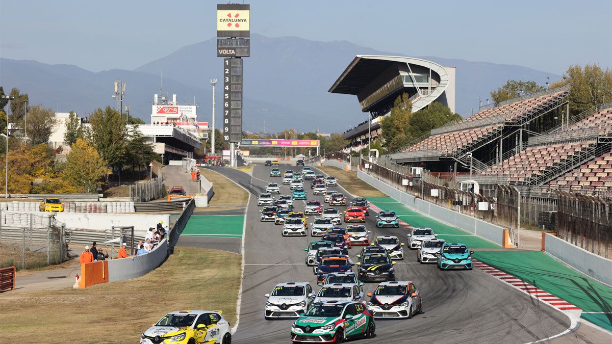 Emoción en el Racing Weekend del Circuit de Barcelona