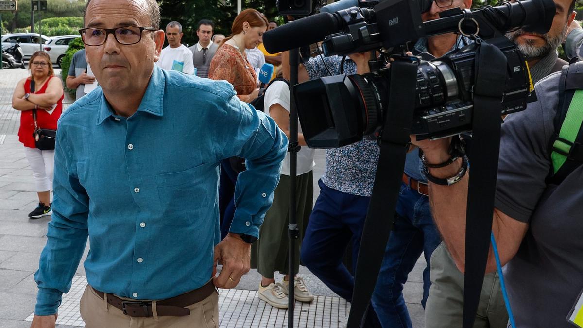 José Ángel Núñez Mora, jefe de climatología de la Aemet, a su llegada a la Ciudad de la Justicia.