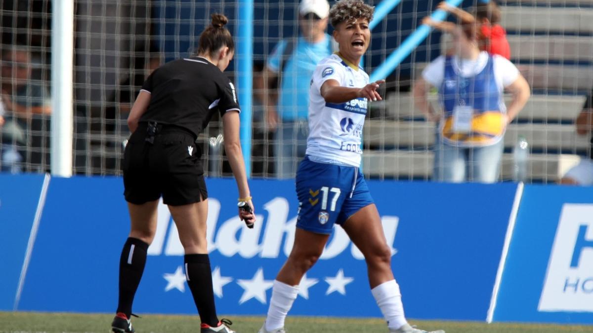María José Pérez, en el partido contra el Atlético.