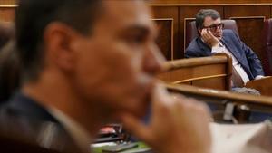 Pedro Sánchez y Aitor Esteban (PNV), en una sesión del Congreso