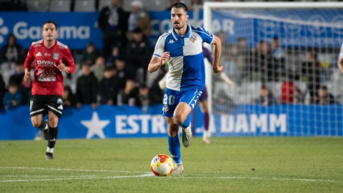 Urri, jugador del Sabadell