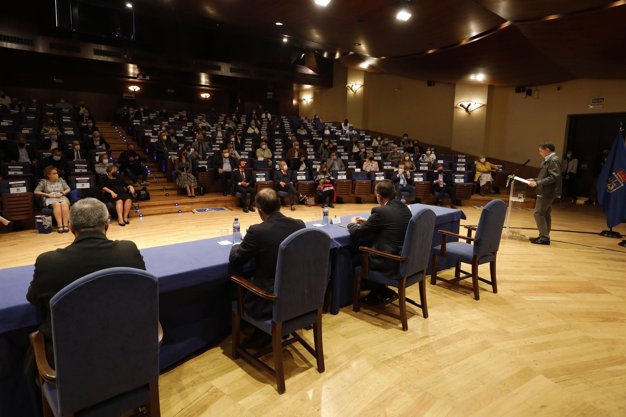 Oviedo homenajea a sus funcionarios por Santa Rita