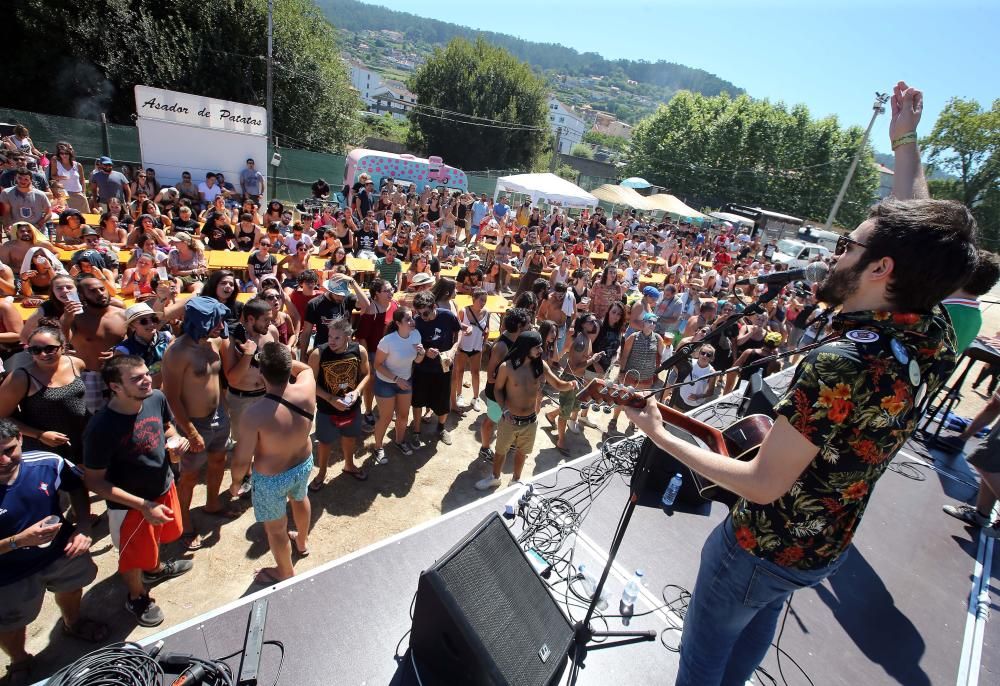 Cientos de asistentes abarrotaron el campo de A Estacada y el camping del festival en una jornada en la que tocaron siete bandas, entre ellas Soziedad Alkoholika y Boikot