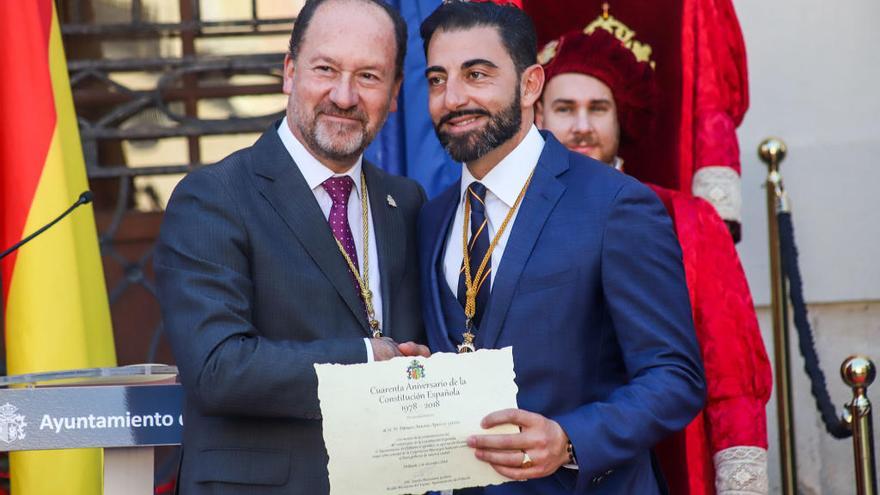 Bascuñana y Aparicio, en un acto del Día de la Constitución en Orihuela