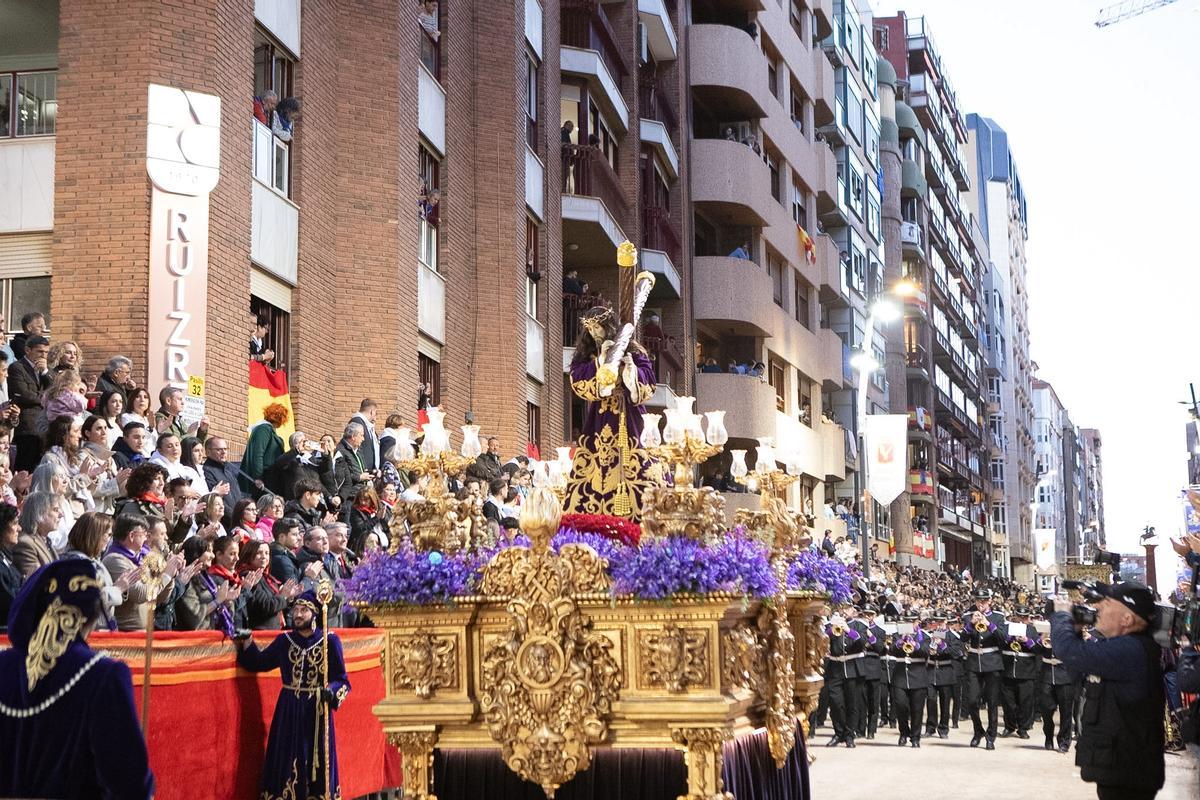 La procesión del Viernes Santo de Lorca, en imágenes