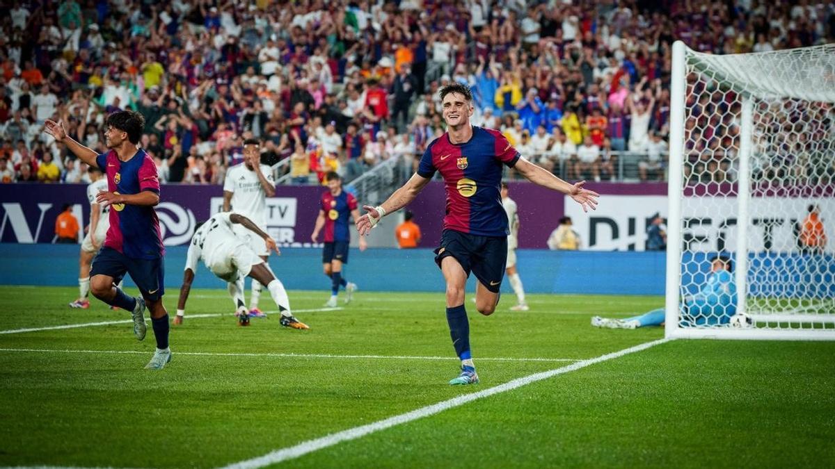 Pau Víctor decide para el Barça el Clásico del verano ante el Real Madrid.