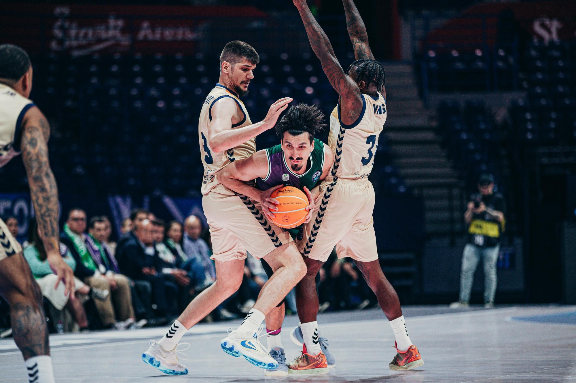 El UCAM Murcia - Unicaja de la Final Four de la BCL, en fotos