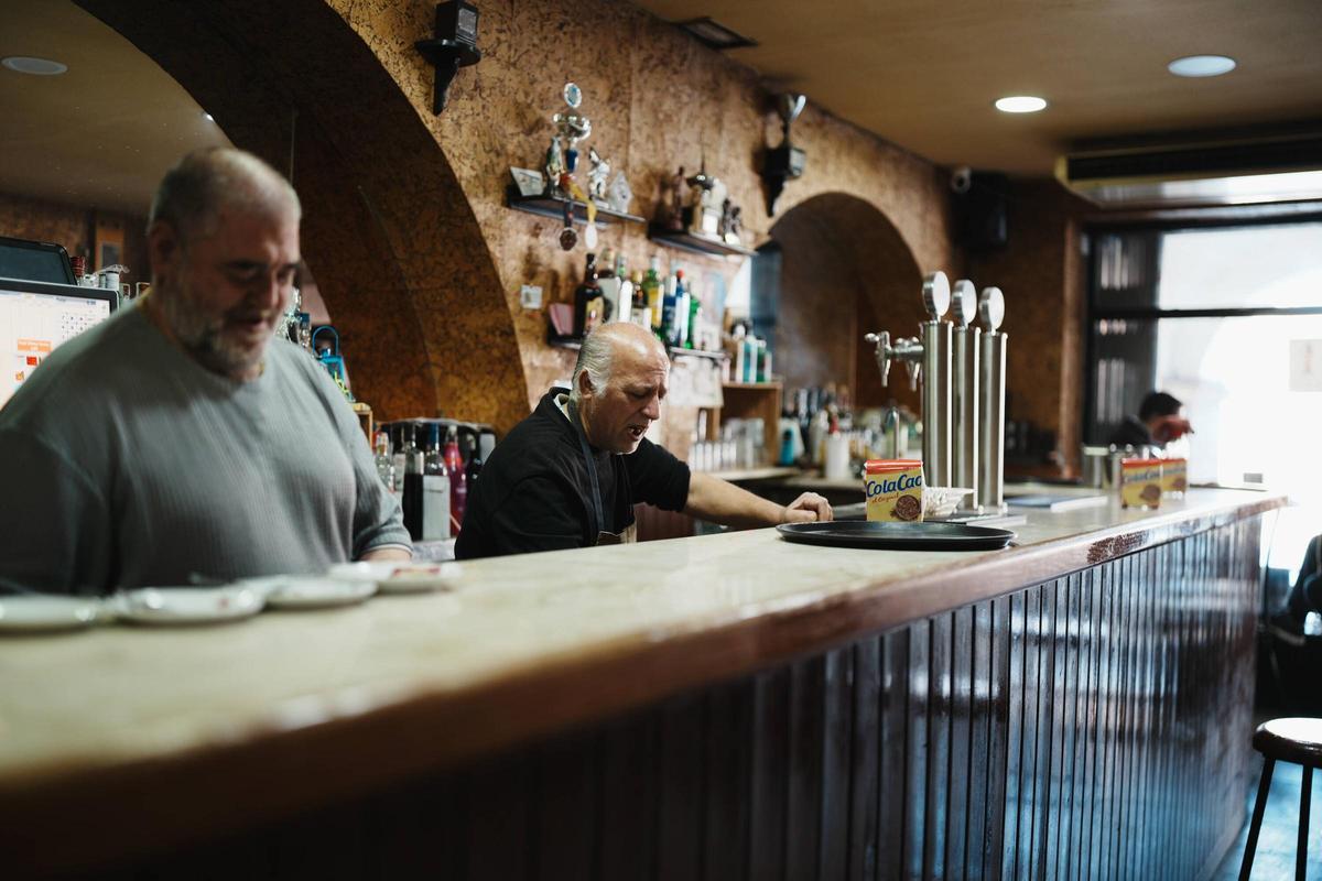 Adiós al bar Arcade, un mítico de la capital extremeña.