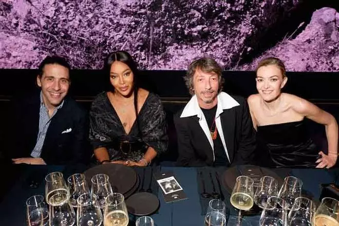 La fiesta de Marta Ortega con Naomi Campbell, Diana Picasso y Jon Kortajarena