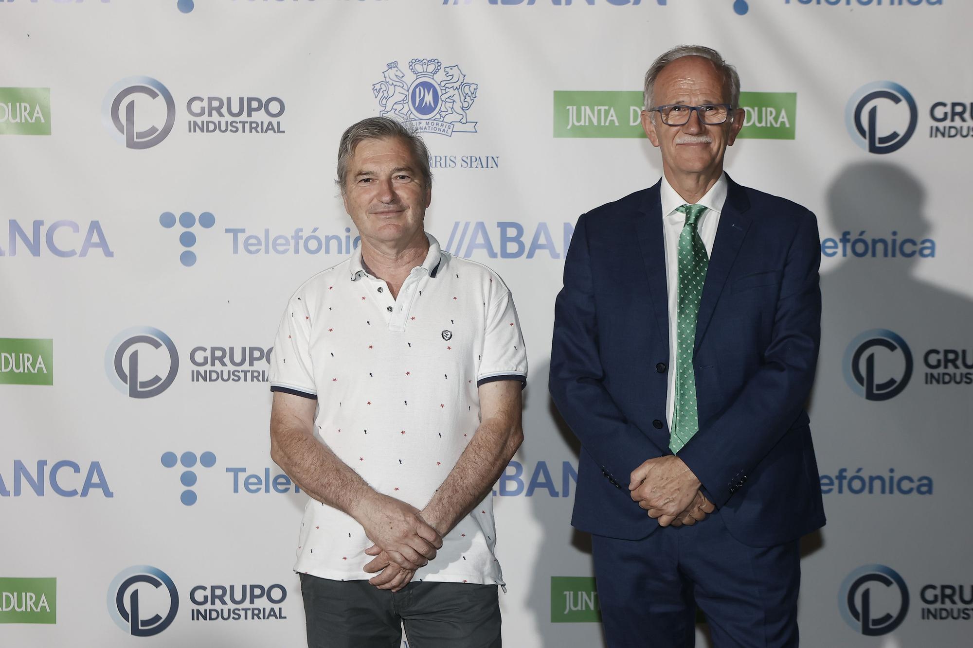 FOTOGALERÍA | Los invitados de los Premios Empresario del Año posan para El Periódico Extremadura