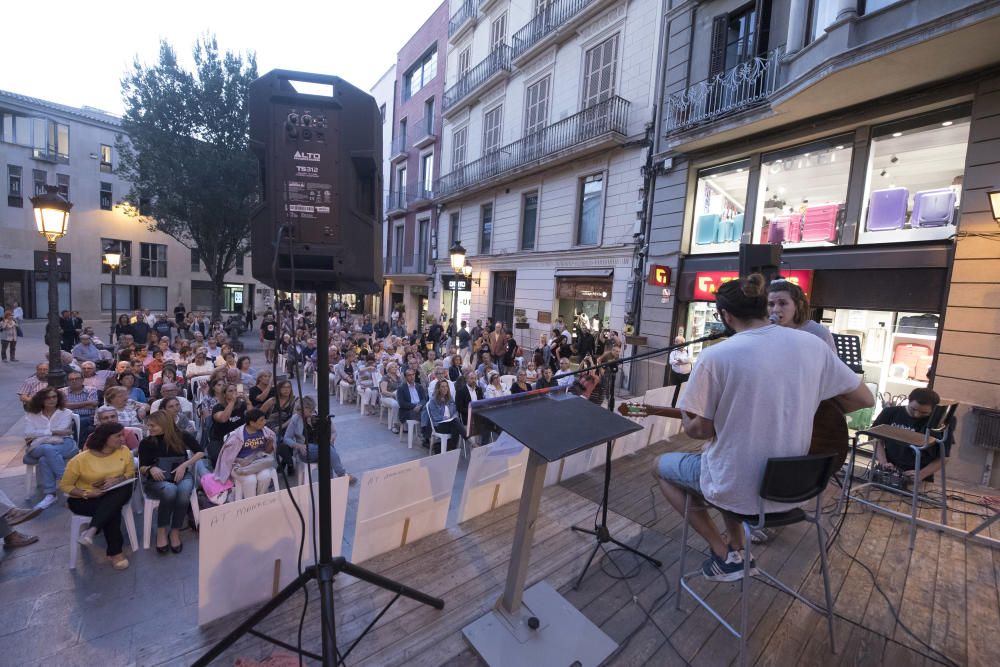 Clam contra l'empresonament i exili de polítiques, a Manresa