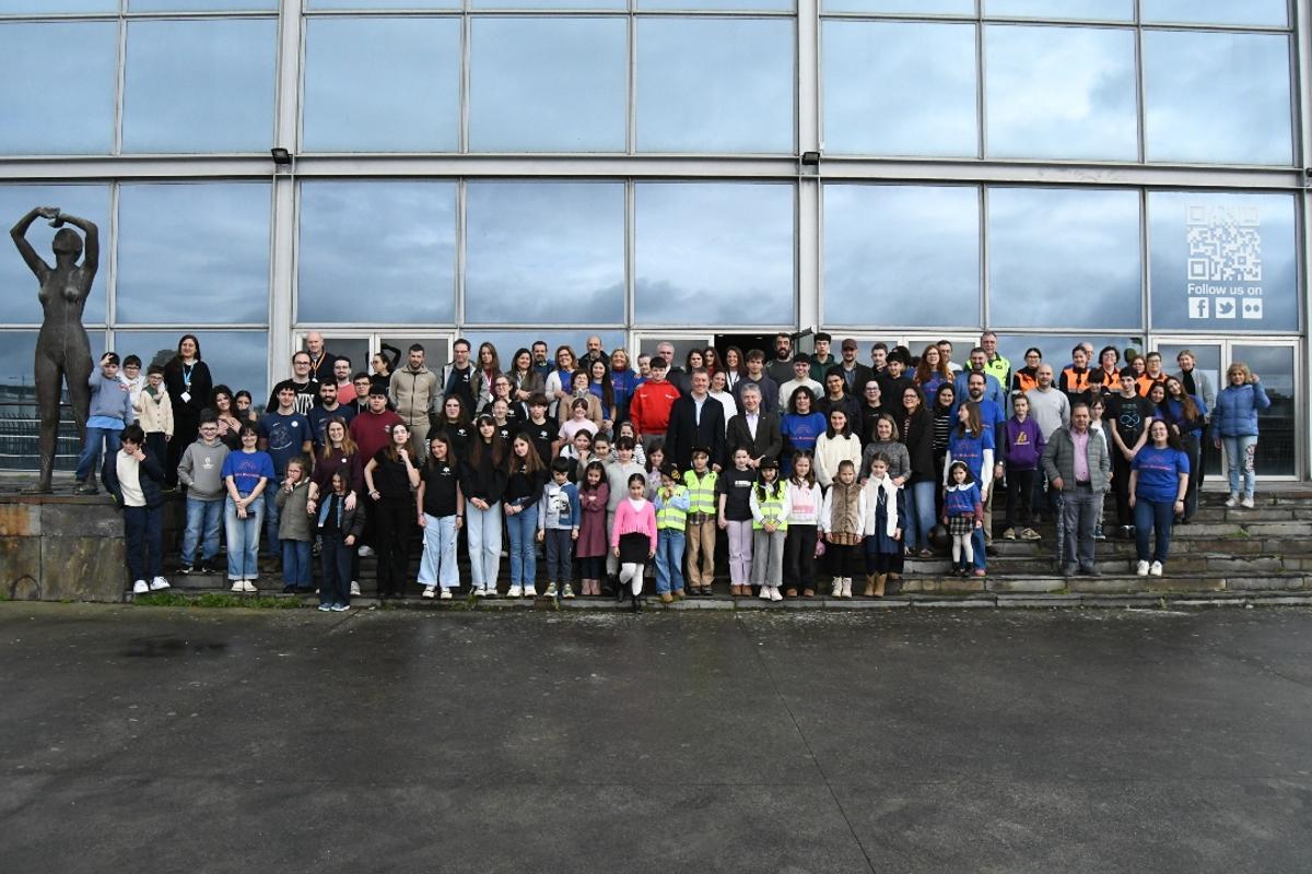 Asistentes y autoridades en la Feria Matemática de A Coruña