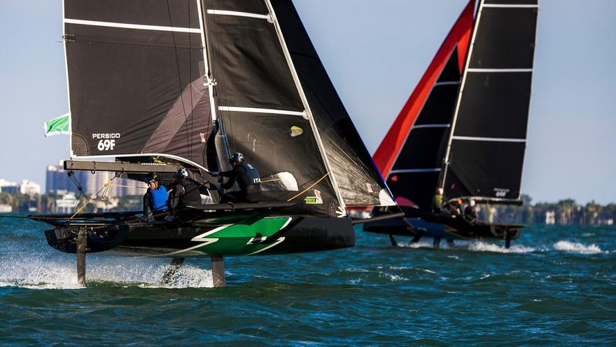 La  69F Cup con sus &#039;barcos Voladores&#039; llega a Valencia Mar