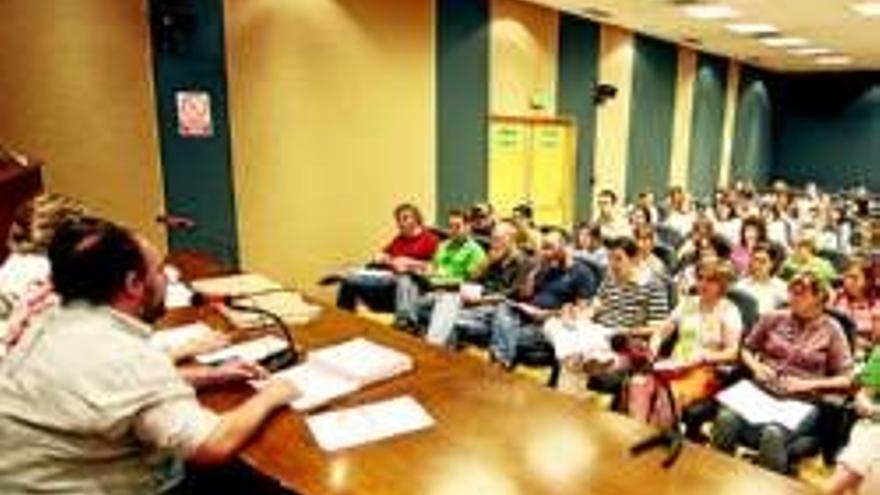 La Junta adjudica 40 plazas para maestros de Infantil y Primaria