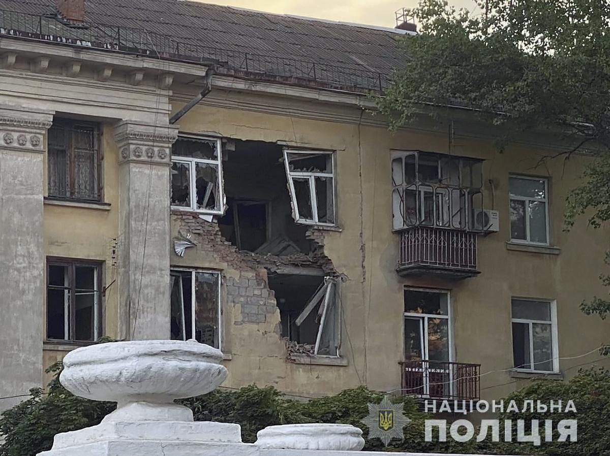 Un bombardeig rus acaba amb la vida de 13 civils ucraïnesos