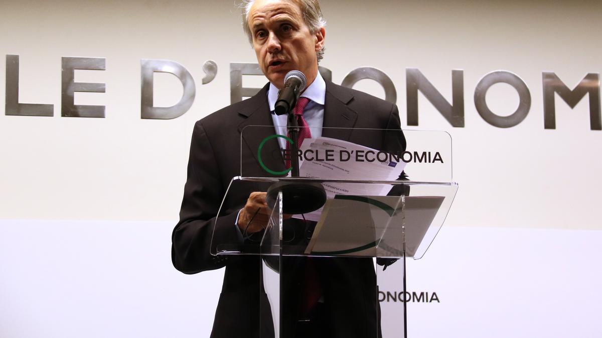 El president del Cercle d&#039;Economia, Javier Faus, en una roda de premsa