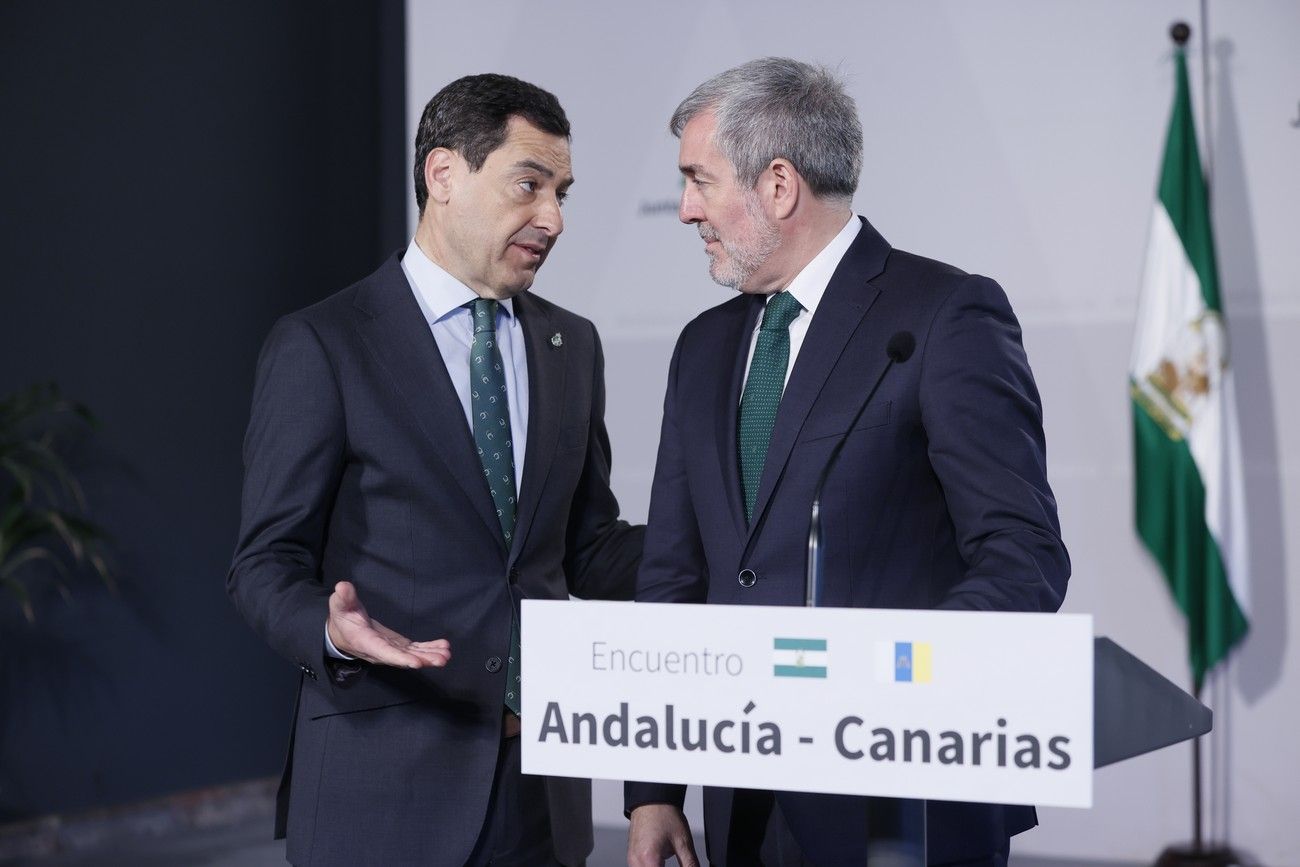 Imagen del encuentro de este miércoles entre los presidentes de Andalucía y Canarias, Juan Manuel Moreno y Fernando Clavijo