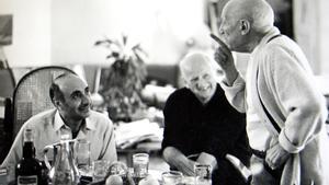 Pablo Picasso, junto a Josep Palau i Fabre