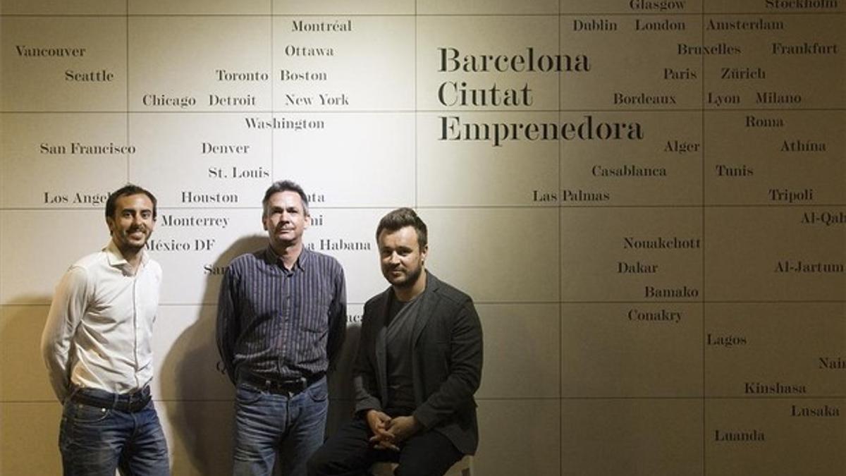 Los fundadores, Rami, Carbajal y Gelis, en su oficina en Barcelona.