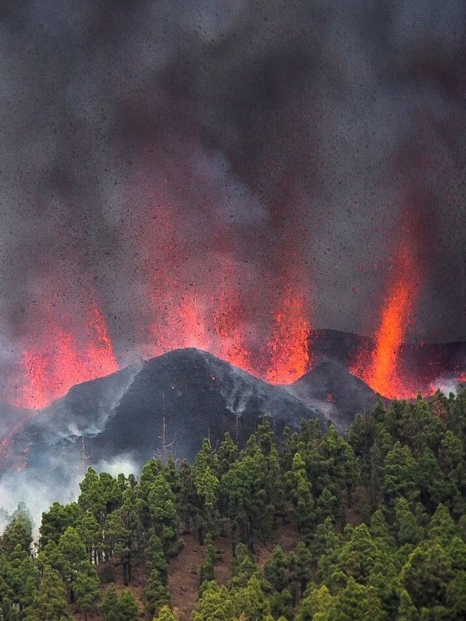 Erupció del volcà a La Palma