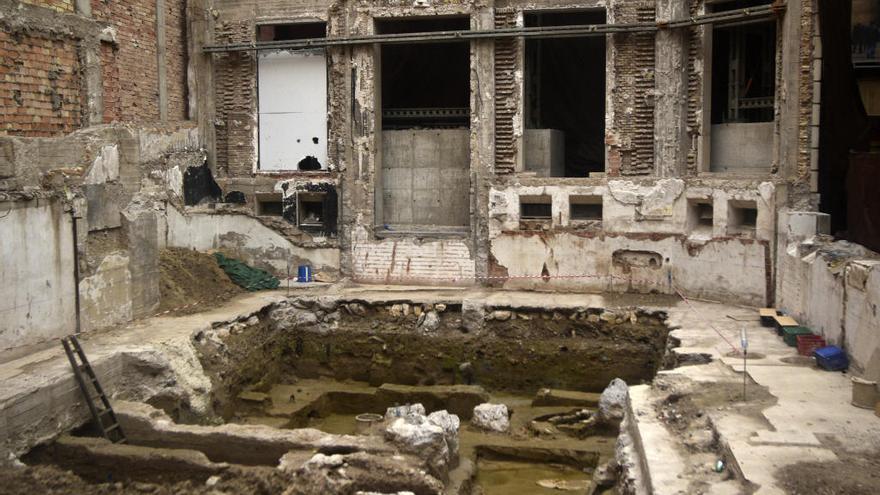 Estado del solar del antiguo edificio de La Oca, en la calle Trapería de Murcia, tras el trabajo del equipo de arqueólogos.