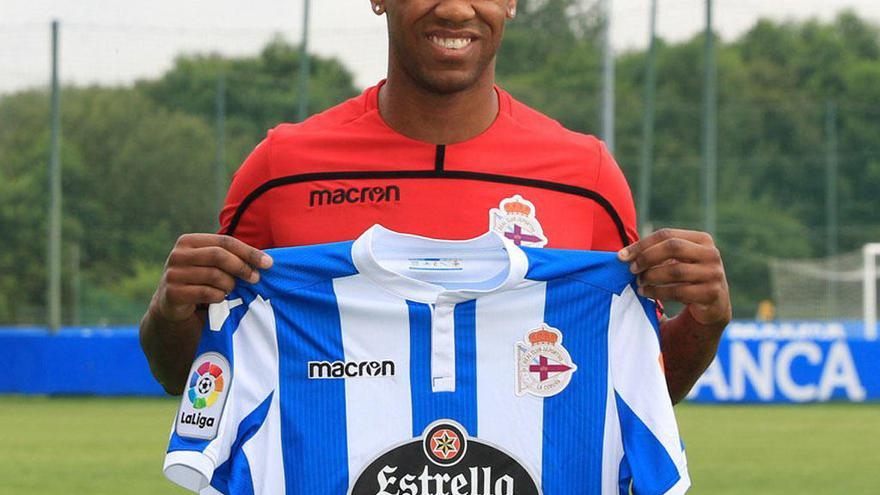 Diego Rolan, presentado en Coruña con su futuro en el aire