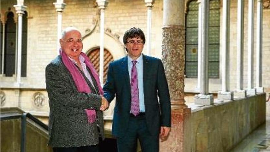 Lluís Rabell i Carles Puigdemont, durant la reunió d&#039;ahir a la Generalitat.