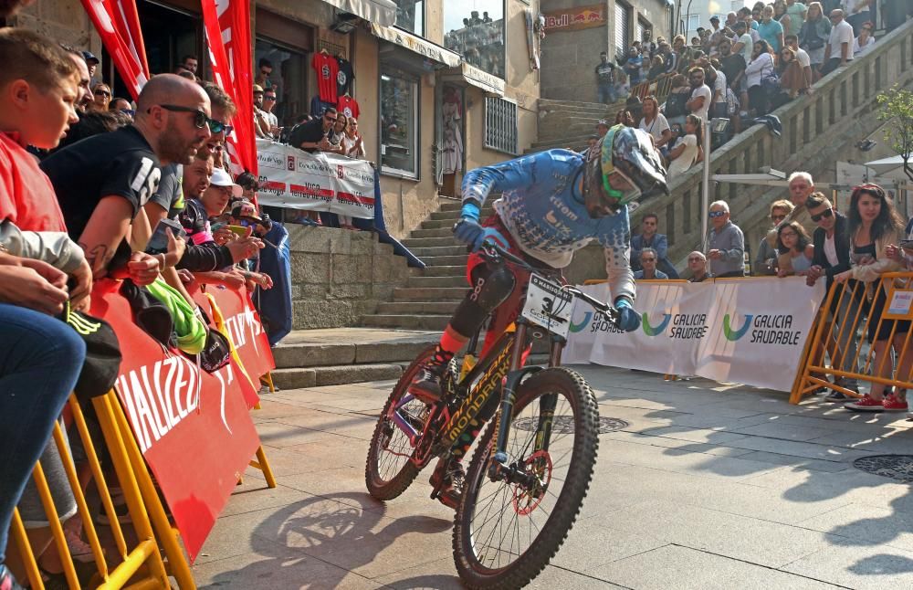 El festival de deporte urbano vuelve a dejar boquiabierta a los vigueses y a los turistas con un recital de piruetas, velocidad y adrenalina.