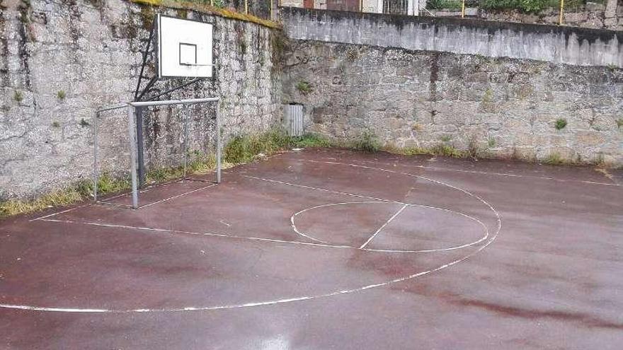 Vista de las instalaciones del colegio de Leiro. // FdV