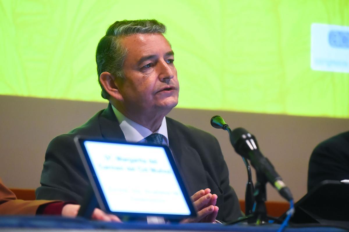 El consejero de Sanidad, Presidencia y Emergencias de la Junta de Andalucía, Antonio Sanz, inaugura el 32º Congreso Andaluz de Medicina Familiar y Comunitaria, que se celebra en Torremolinos, en la provincia de Málaga. A 12 de marzo de 2026 en Torremolinos, Málaga (Andalucía, España). Este congreso busca poner en valor el papel del médico en el entorno privado del paciente, el médico de cercanía, defendiendo una sanidad pública de calidad, a través de los recursos, el tiempo y reconocimiento necesario. En el transcurso de su desarrollo se ha debatido sobre los retos y adaptaciones actuales de las 23 competencias clínicas de la especialidad. 12 MARZO 2026 Álex Zea / Europa Press 12/03/2026. Antonio Sanz;Álex Zea;category_code_new