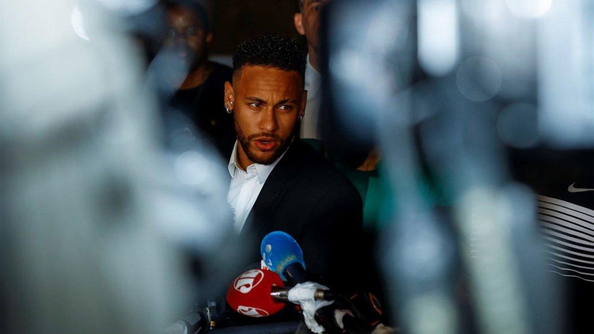 El Barça pide a Neymar que regrese a París (ES)