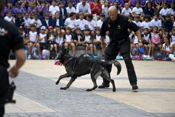 27-09-19 LAS PALMAS DE GRAN CANARIA. . LAS PALMAS DE GRAN CANARIA. Jornada de puertas abiertas de la Policía Nacional en el Parque Juan Pablo II. Fotos: Juan Castro.  | 27/09/2019 | Fotógrafo: Juan Carlos Castro