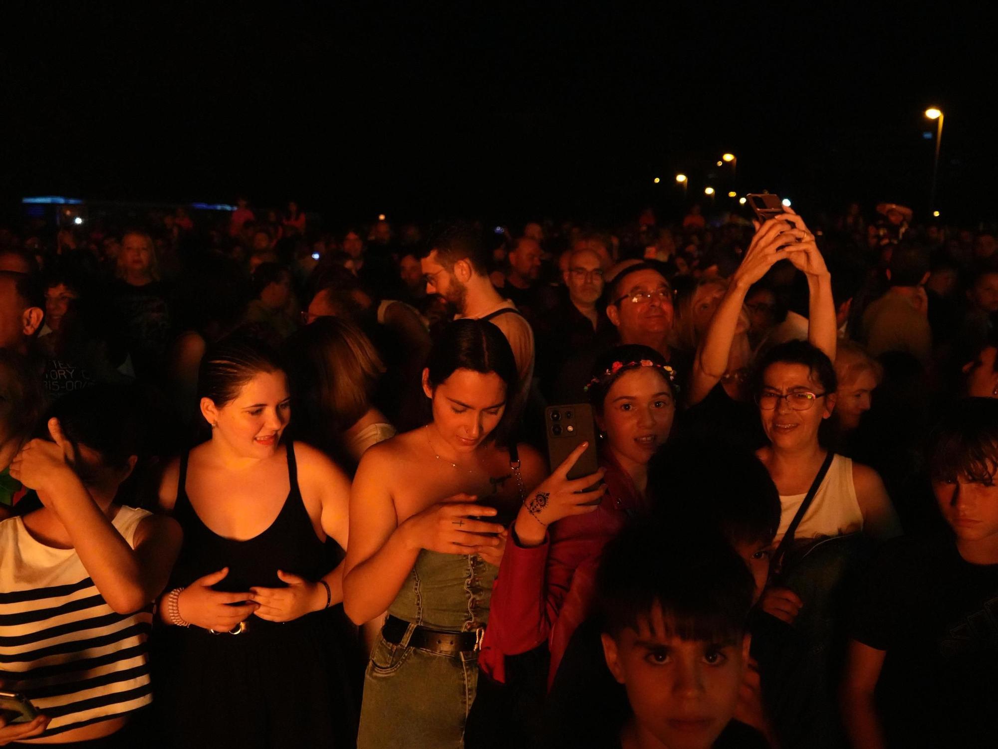 GALERÍA | Así ha transcurrido la hoguera de San Juan en Zamora: adiós a lo malo