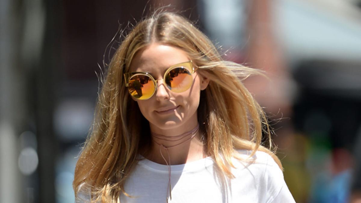 El blanco es el color del verano, palabra de Olivia Palermo