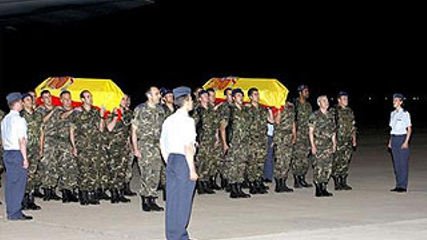 Funeral por los dos militares españoles muertos en accidente en Bosnia