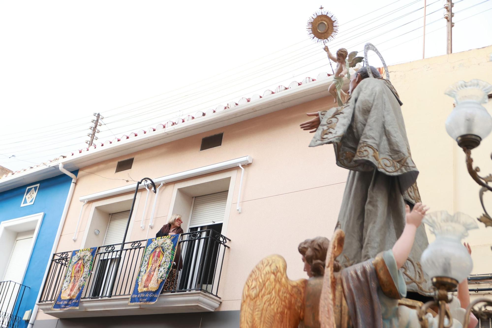 Galería I Todas las imágenes de la procesión por el 750º aniversario de la arciprestal de Vila-real