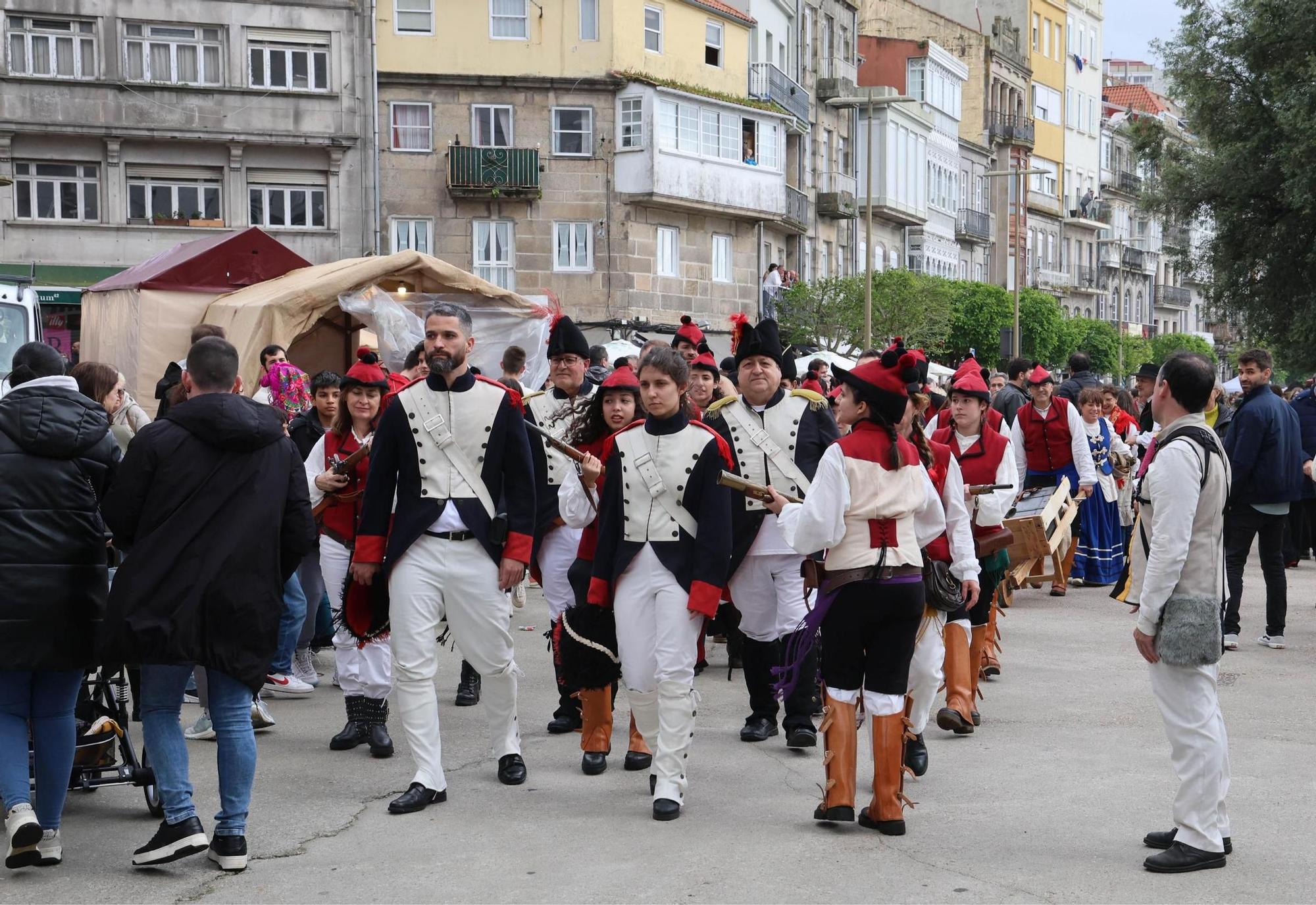 Vigo sale a la calle para 'expulsar' a los franceses: las mejores imágenes de la Reconquista