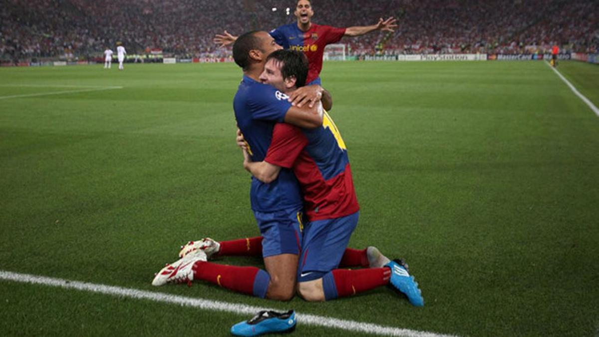 Henry y Messi, tras el gol de éste último en la final de Roma ante el Manchester United