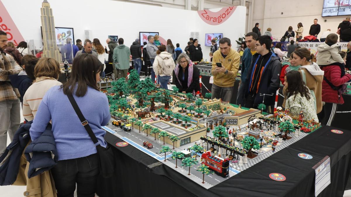 En imágenes | Zaragoza acoge el mayor encuentro nacional de aficionados al LEGO