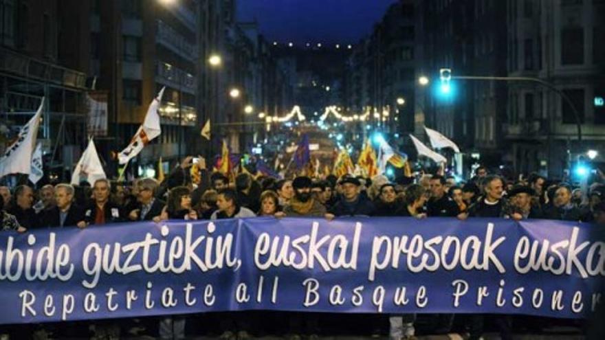 Miles de personas apoyan la marcha abertzale a favor de los presos de ETA